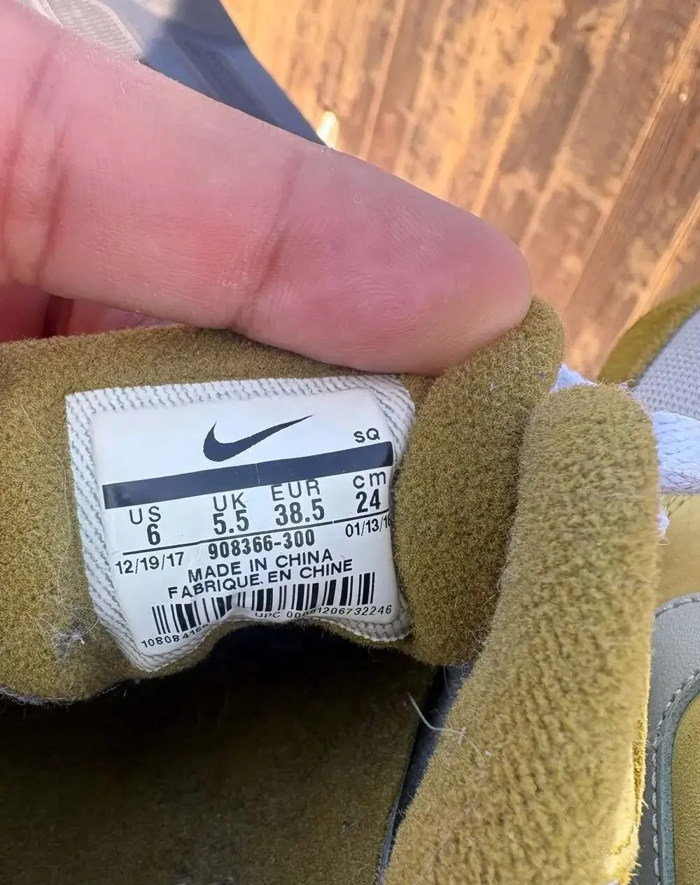 Nike Air Max 1 Premium Retro 'Green Curry' (Olive Flak/Peat Moss/Habanero Red)